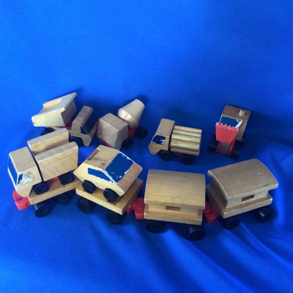 Mattel Vintage 1970's Wooden Train Cars Putt Putt